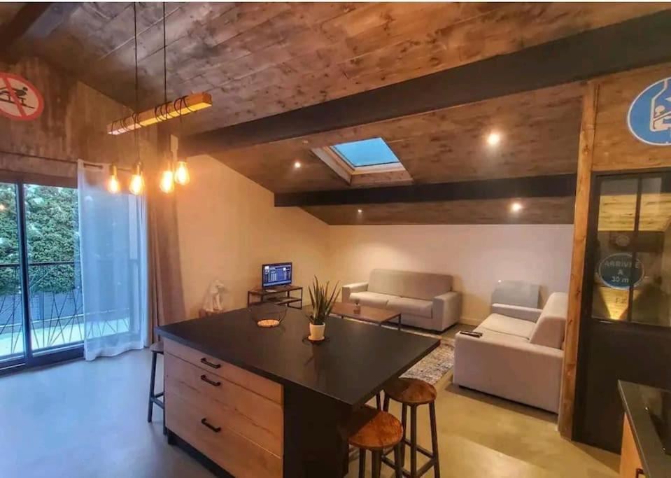 Bienvenue Chez Les Trutes Apartment Модан Екстериор снимка